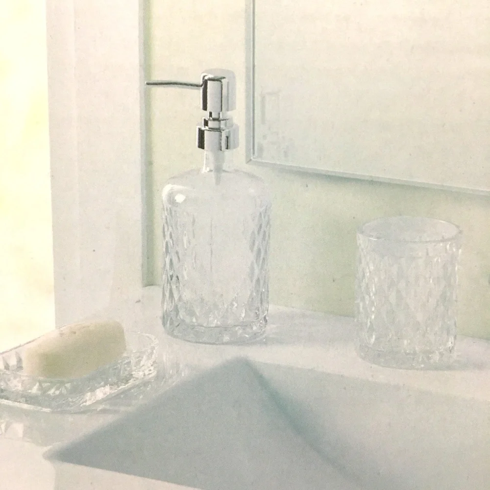 Clear VCNY Bathroom accessories set